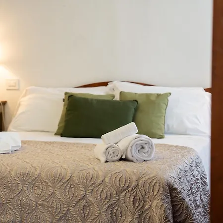 Il Grottino Relais & Aparthotel Gualdo Cattaneo