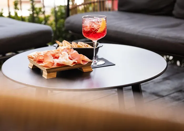 Apart-hotel Il Grottino Relais & 4*